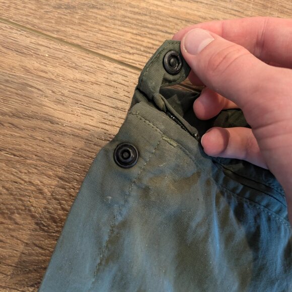 The North Face Convertible Zip off Green Hiking Pants Size XL - Picture 7 of 10